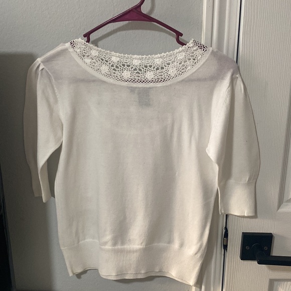 BCBGMaxaZria white sweater with short sleevesNWOT - Picture 6 of 12